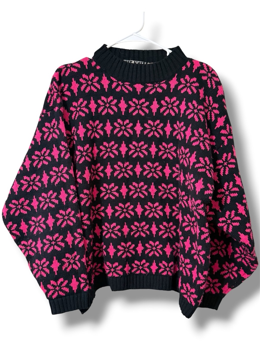 Vintage Knit Knit women’s size large pullover black and pink acrylic sweater